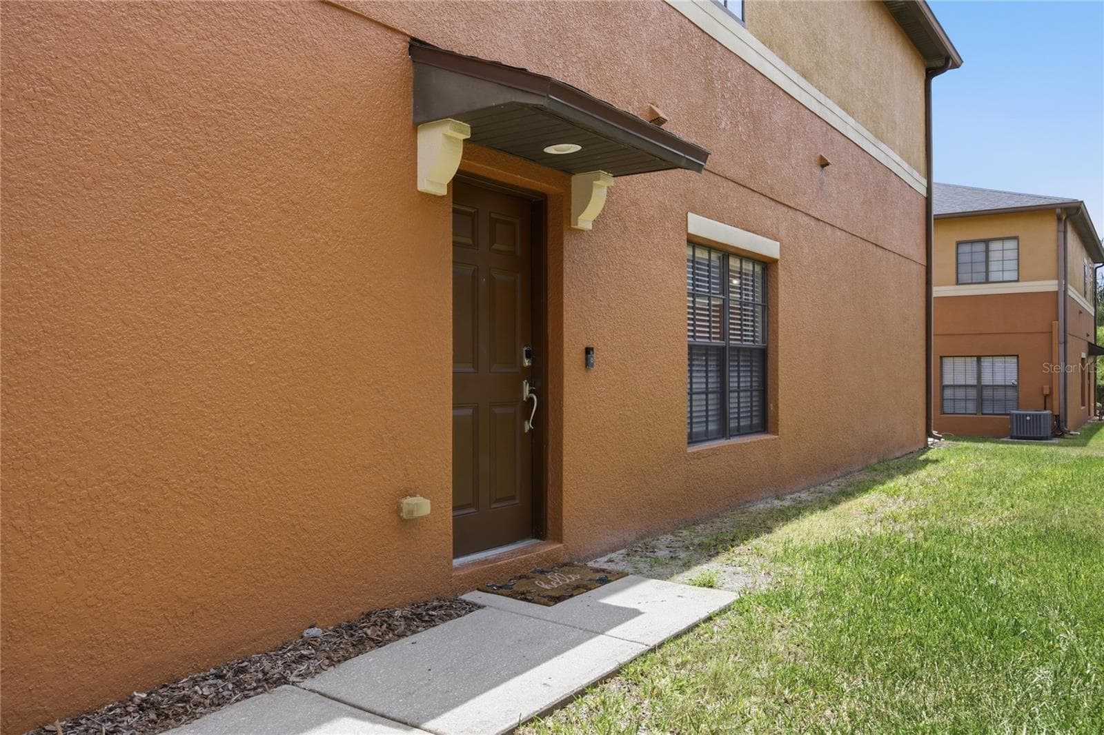 Townhouse at 1033 BLACKWATER DR, WESLEY CHAPEL, photo 3 of 55