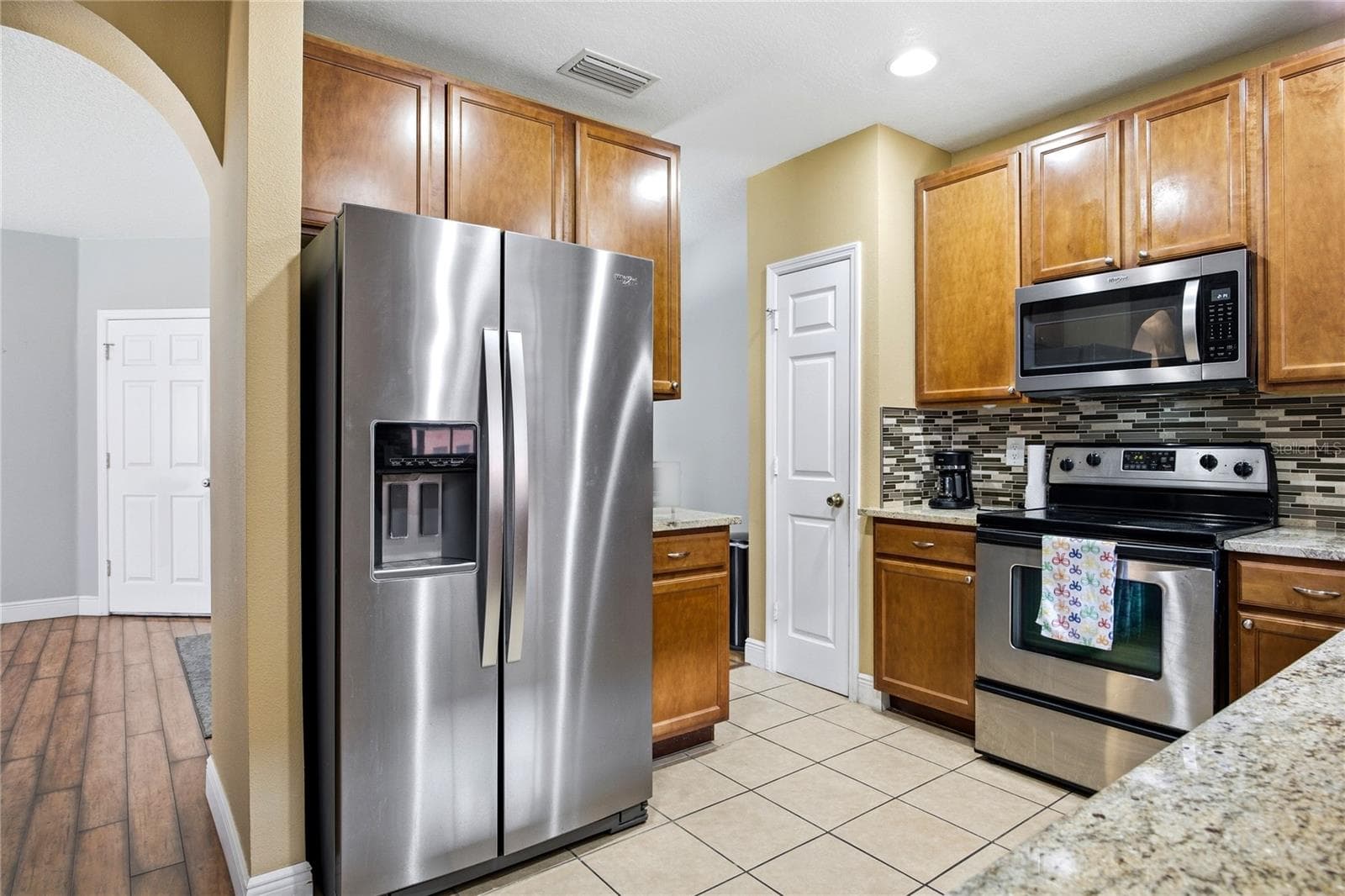 Townhouse at 1033 BLACKWATER DR, WESLEY CHAPEL, photo 9 of 55