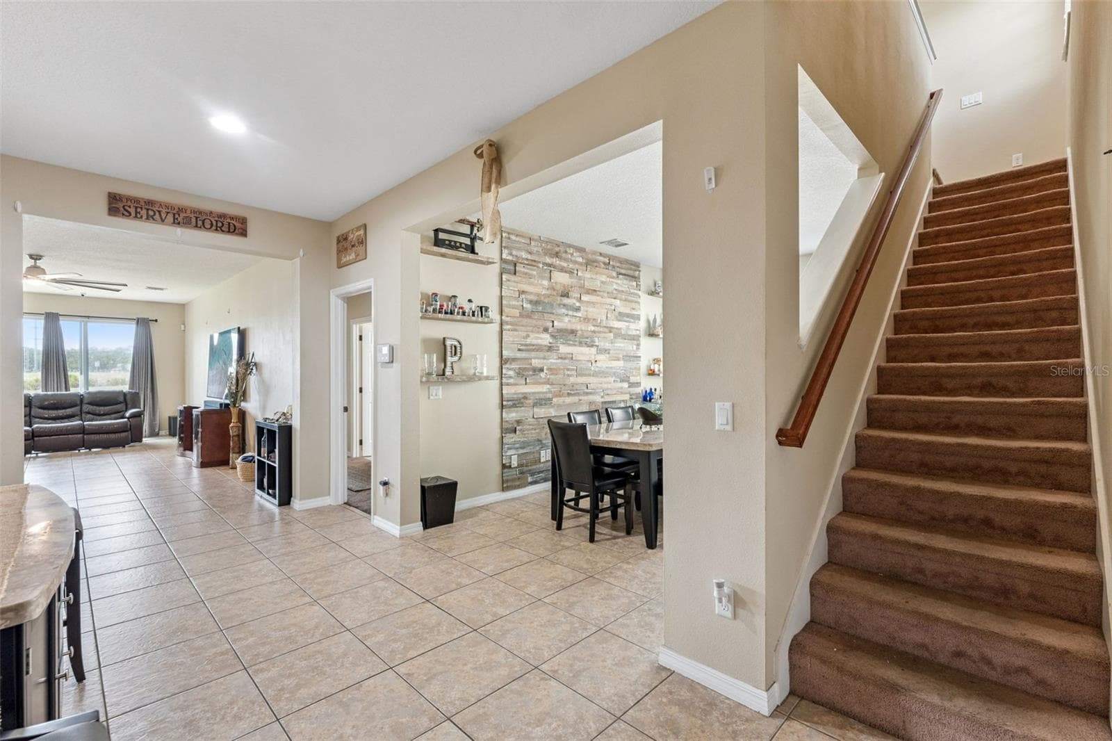 Single Family Residence at 3632 CRESWICK CIR, ORLANDO, photo 2 of 35