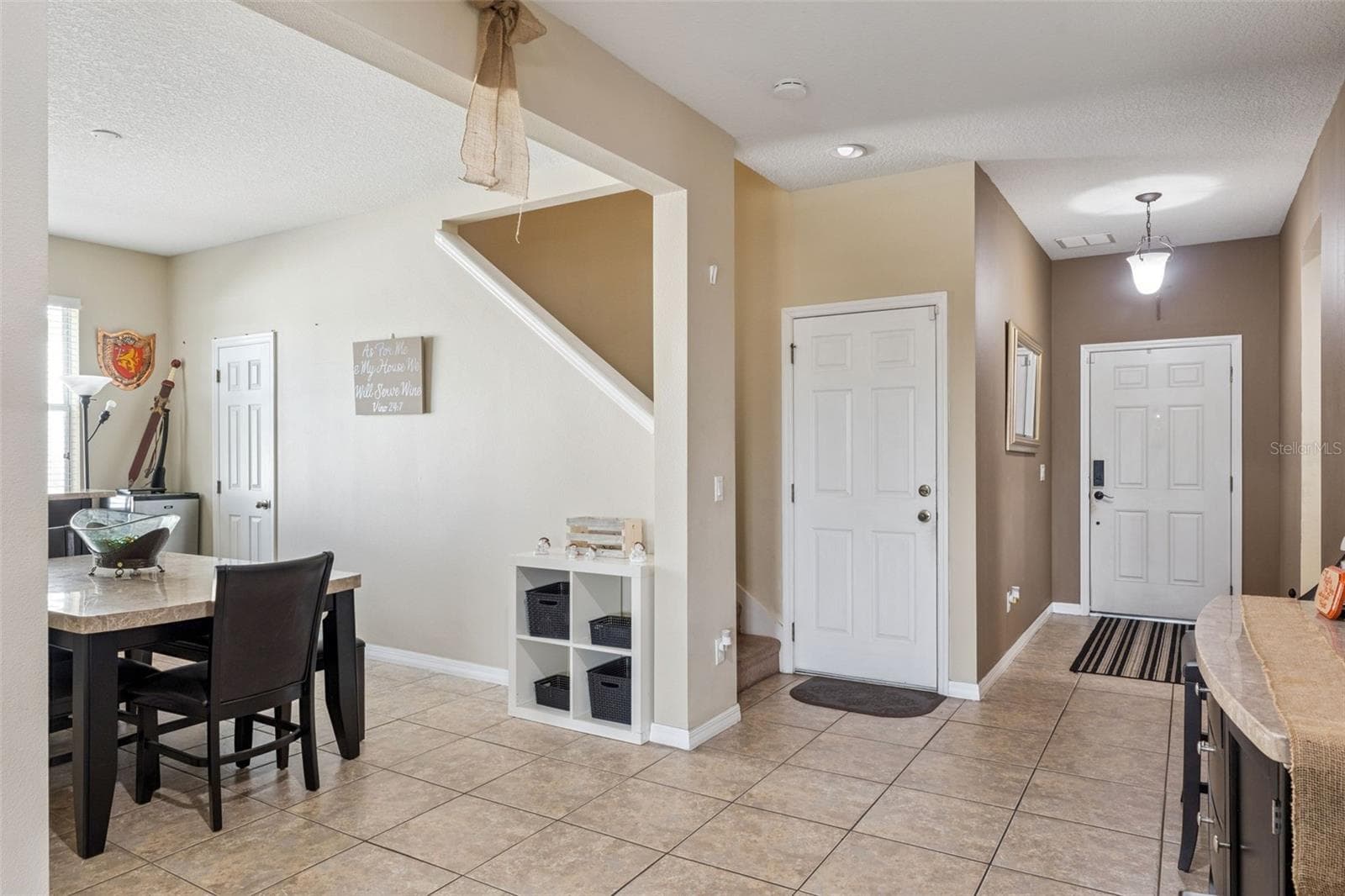 Single Family Residence at 3632 CRESWICK CIR, ORLANDO, photo 3 of 35
