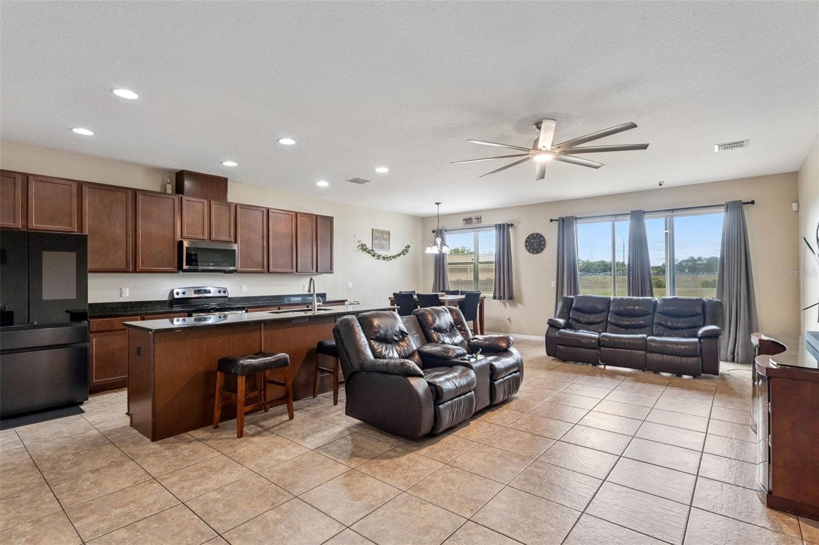 Single Family Residence at 3632 CRESWICK CIR, ORLANDO, photo 6 of 35