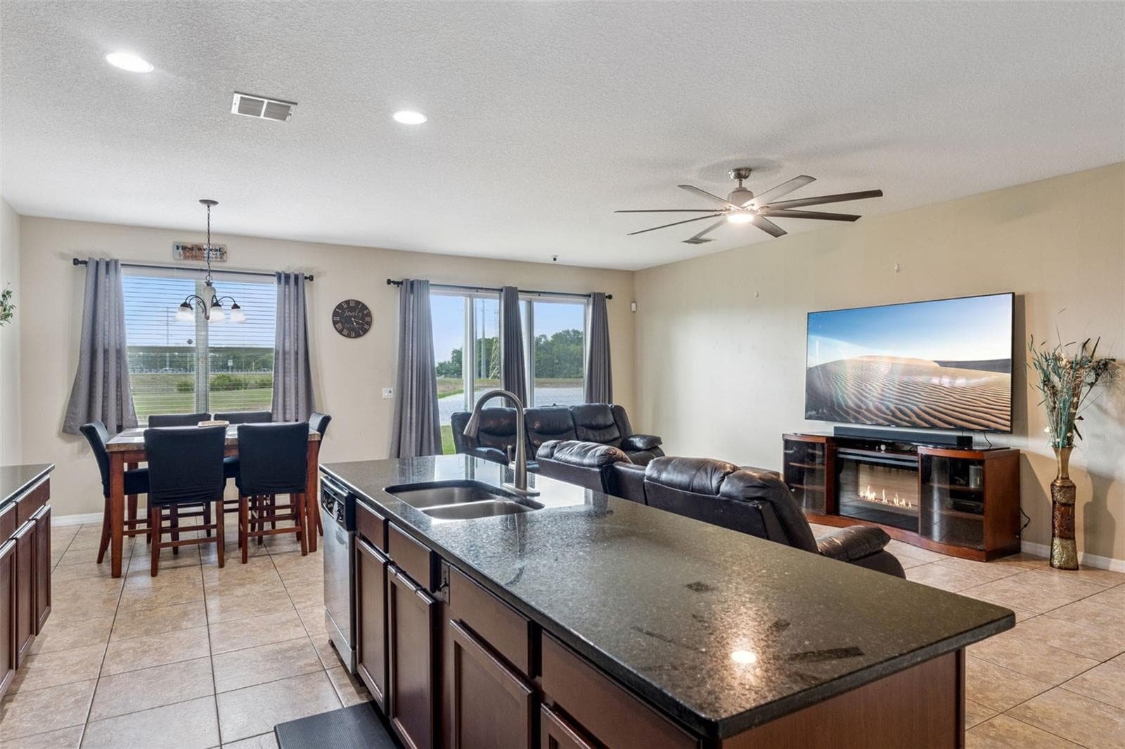 Single Family Residence at 3632 CRESWICK CIR, ORLANDO, photo 8 of 35