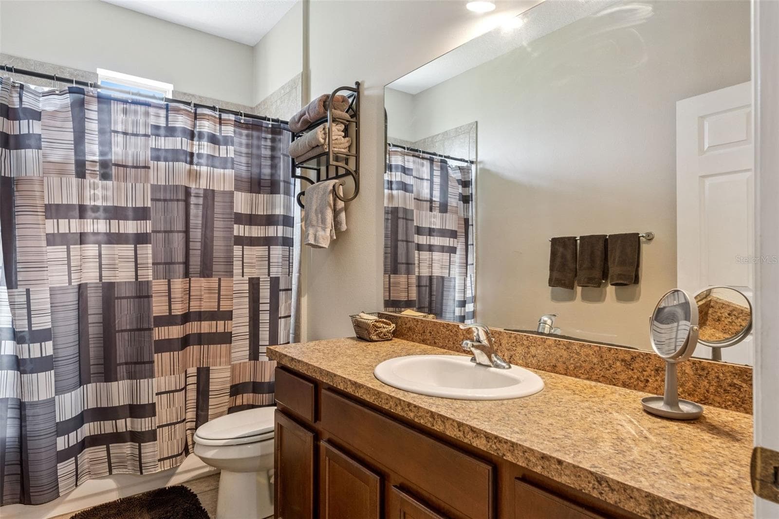 Single Family Residence at 3632 CRESWICK CIR, ORLANDO, photo 14 of 35