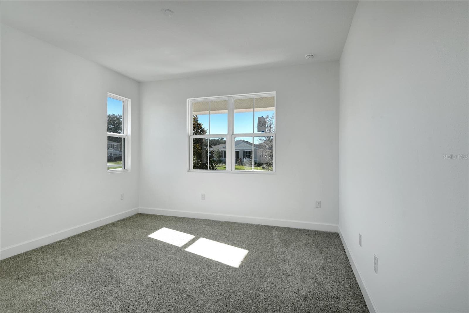 Single Family Residence at 1010 CLOUD RIDGE CT, MOUNT DORA, photo 9 of 19