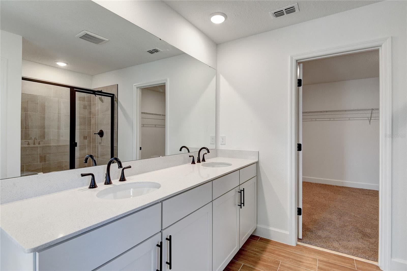 Single Family Residence at 1010 CLOUD RIDGE CT, MOUNT DORA, photo 13 of 19