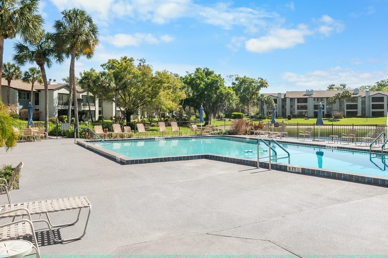 Condominium at 7 ESCONDIDO CIR #67, ALTAMONTE SPRINGS, photo 42 of 53