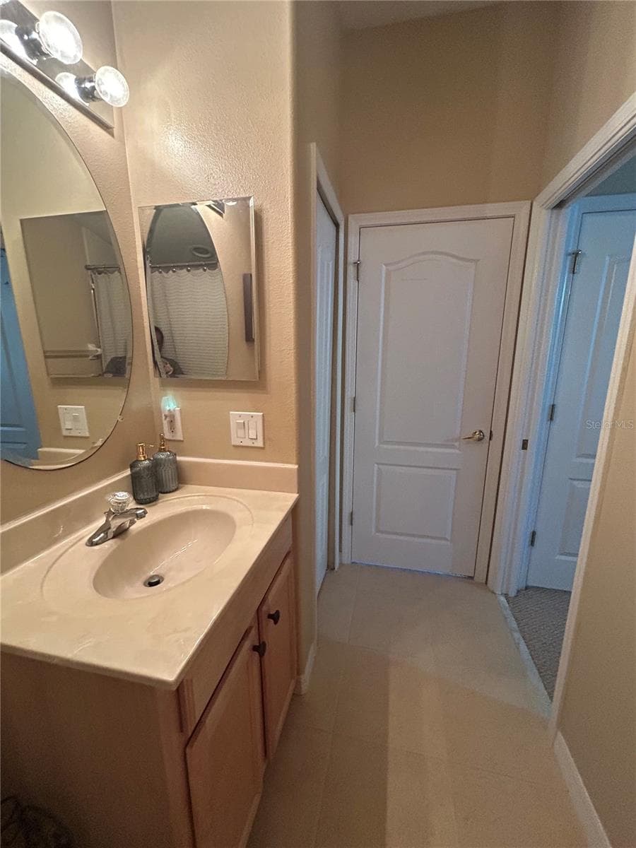Single Family Residence at 26612 SHOREGRASS DR, WESLEY CHAPEL, photo 41 of 48