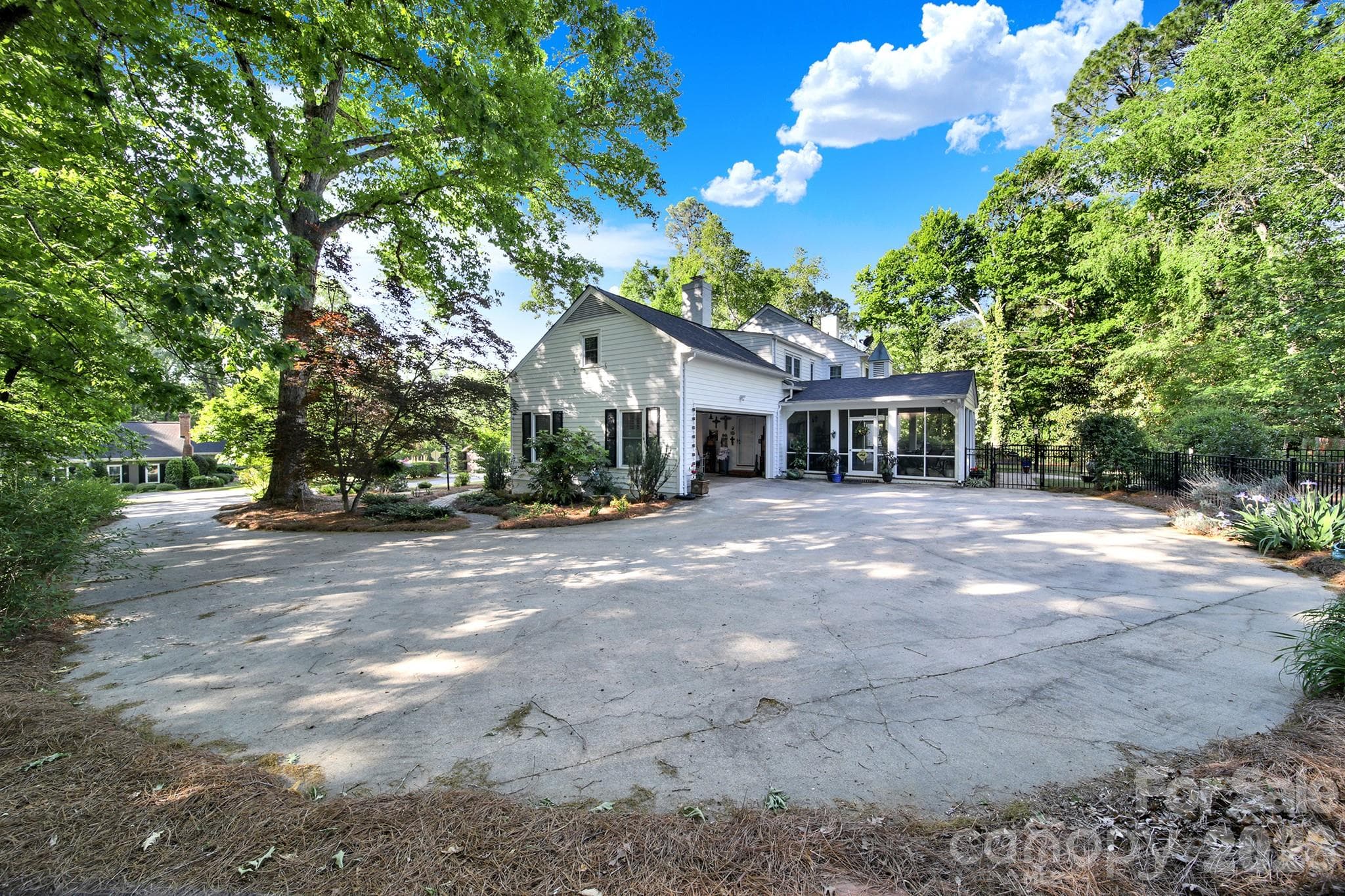 Single Family Residence at 537 Briarwood Road, Lancaster, photo 40 of 48