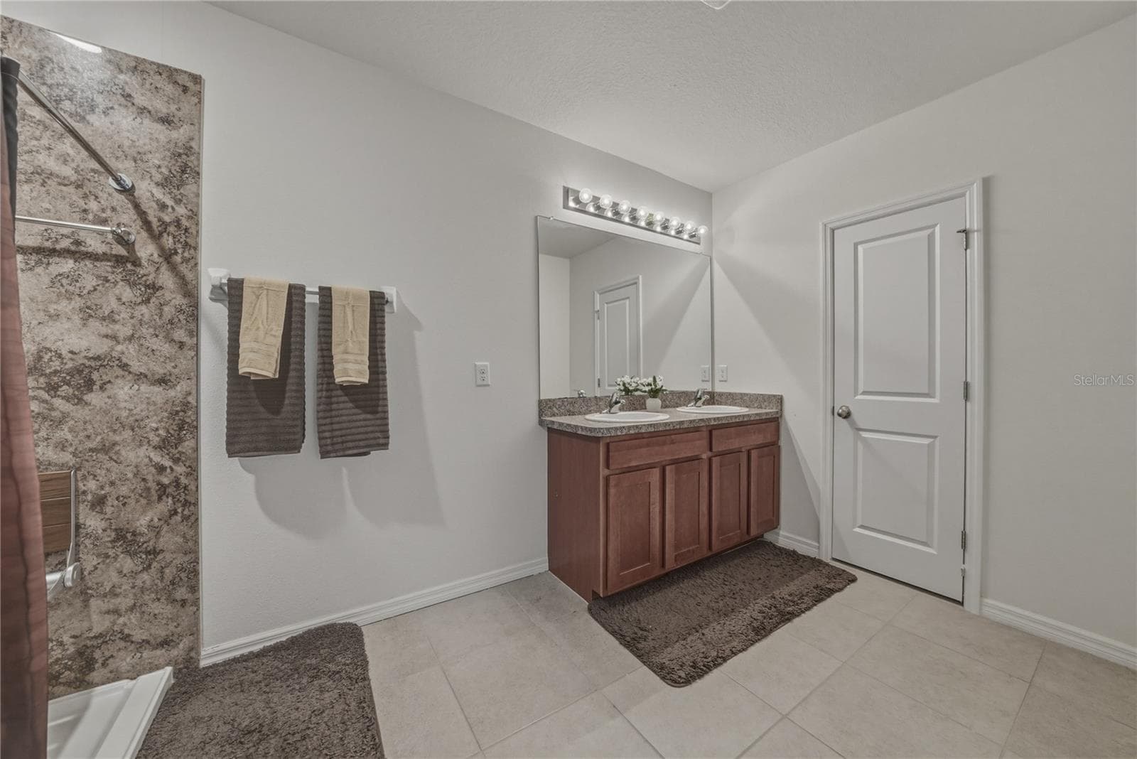 Single Family Residence at 16833 TRITE BEND ST, WIMAUMA, photo 40 of 102