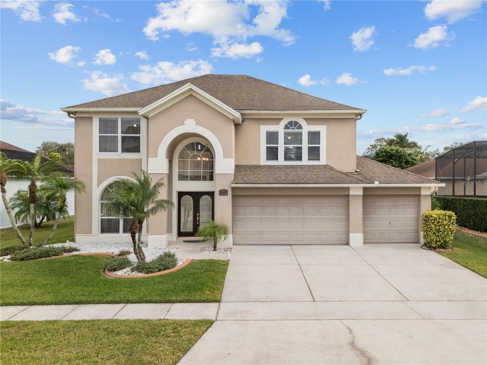 617 LAKESCAPE CT