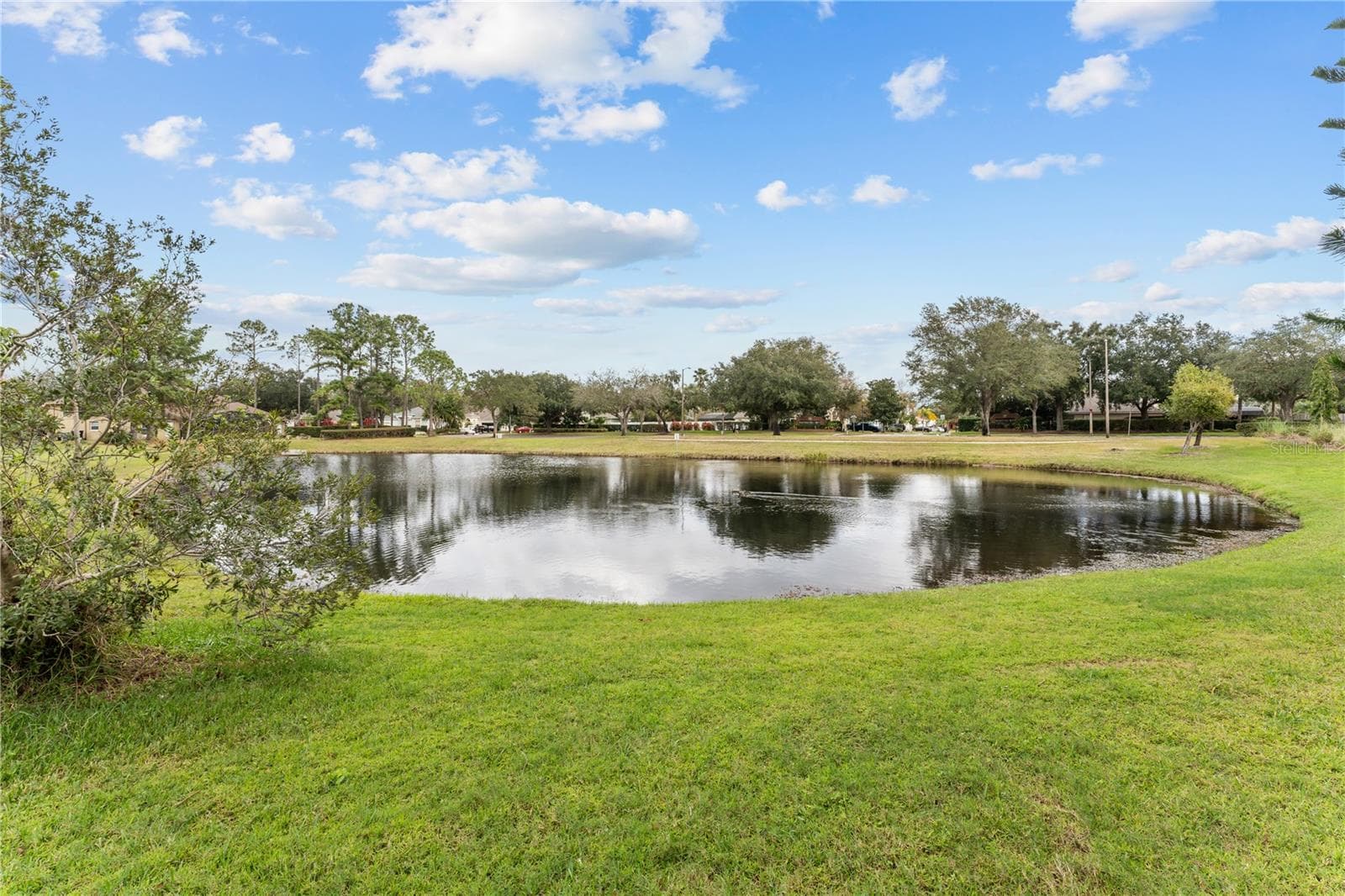 Single Family Residence at 617 LAKESCAPE CT, ORLANDO, photo 41 of 42