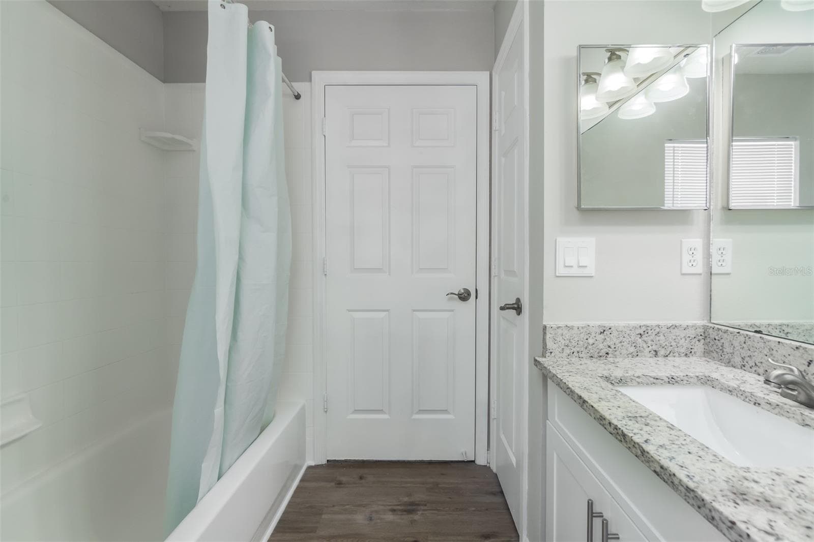 Single Family Residence at 1707 BONDURANT WAY, BRANDON, photo 7 of 25