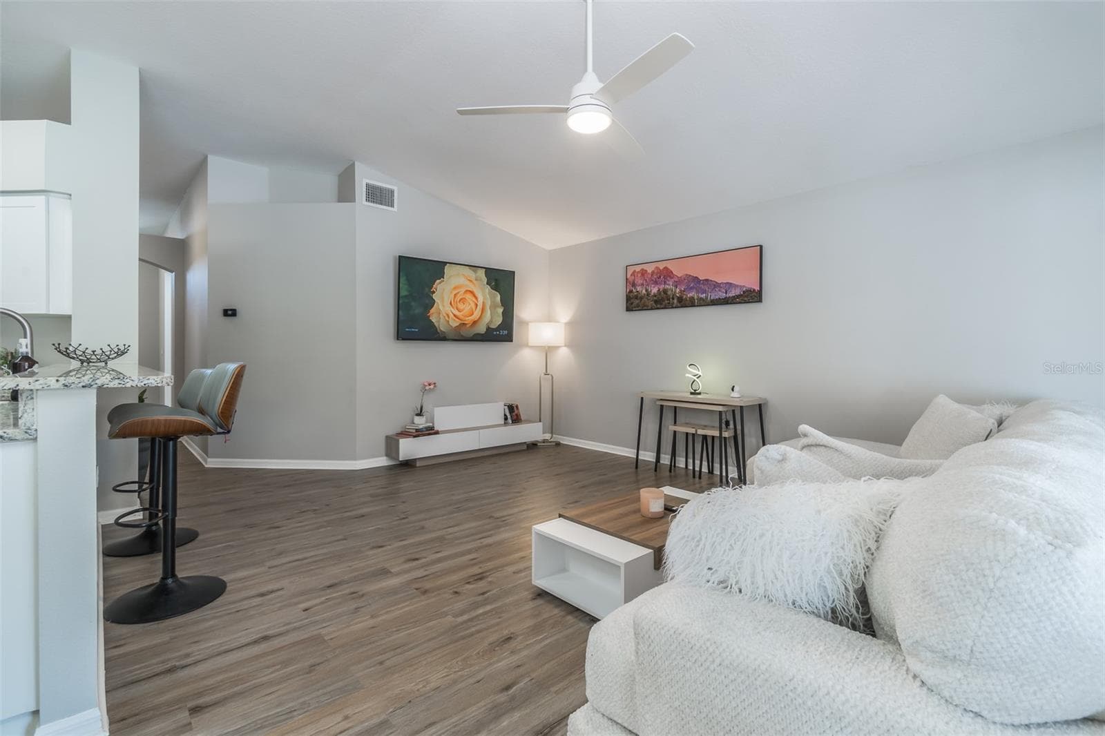 Single Family Residence at 1707 BONDURANT WAY, BRANDON, photo 10 of 25