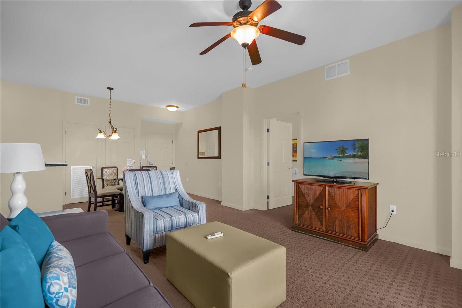Condo - Hotel at 8101 RESORT VILLAGE DR #31202, ORLANDO, photo 6 of 35