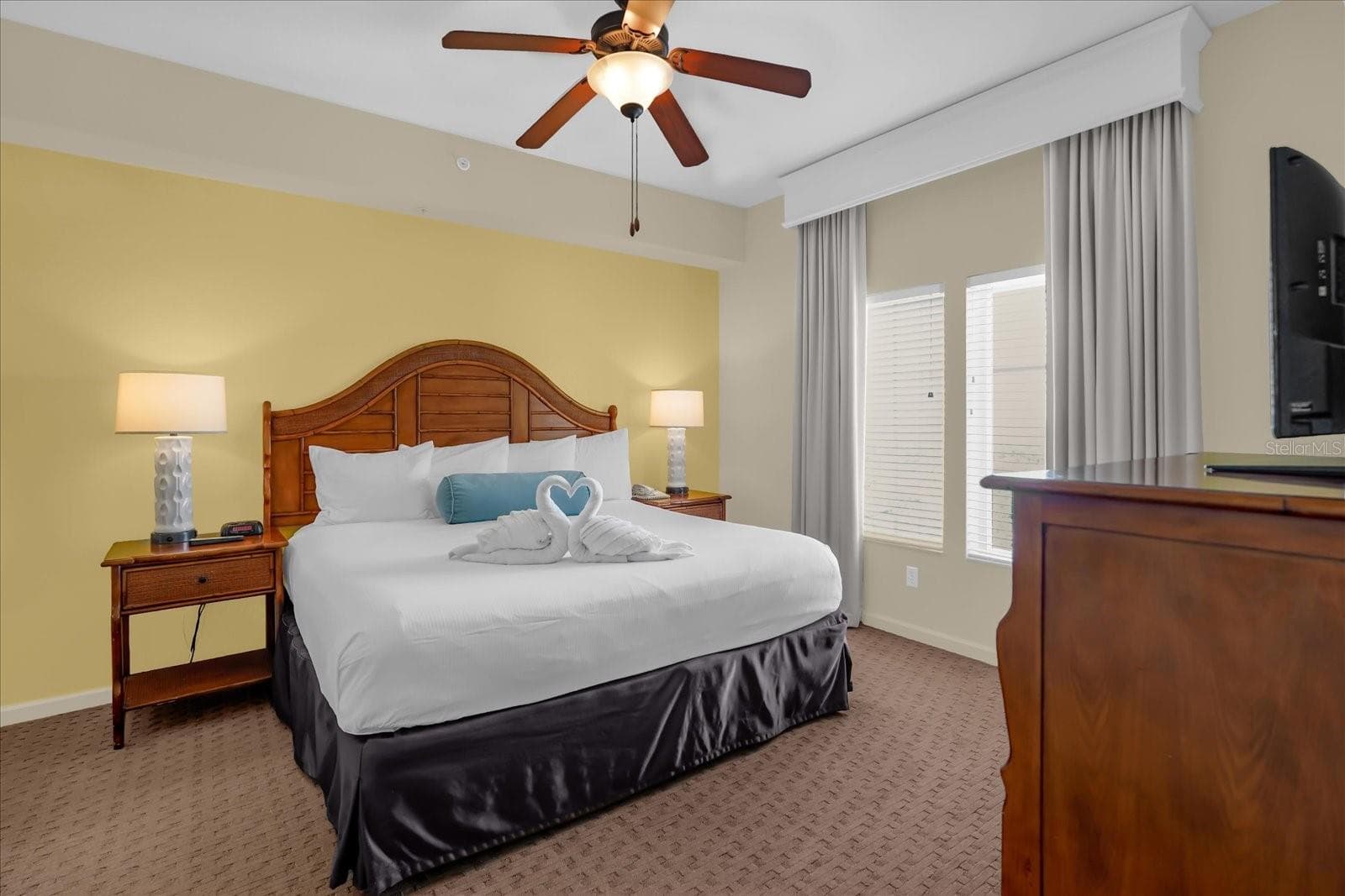 Condo - Hotel at 8101 RESORT VILLAGE DR #31202, ORLANDO, photo 10 of 35