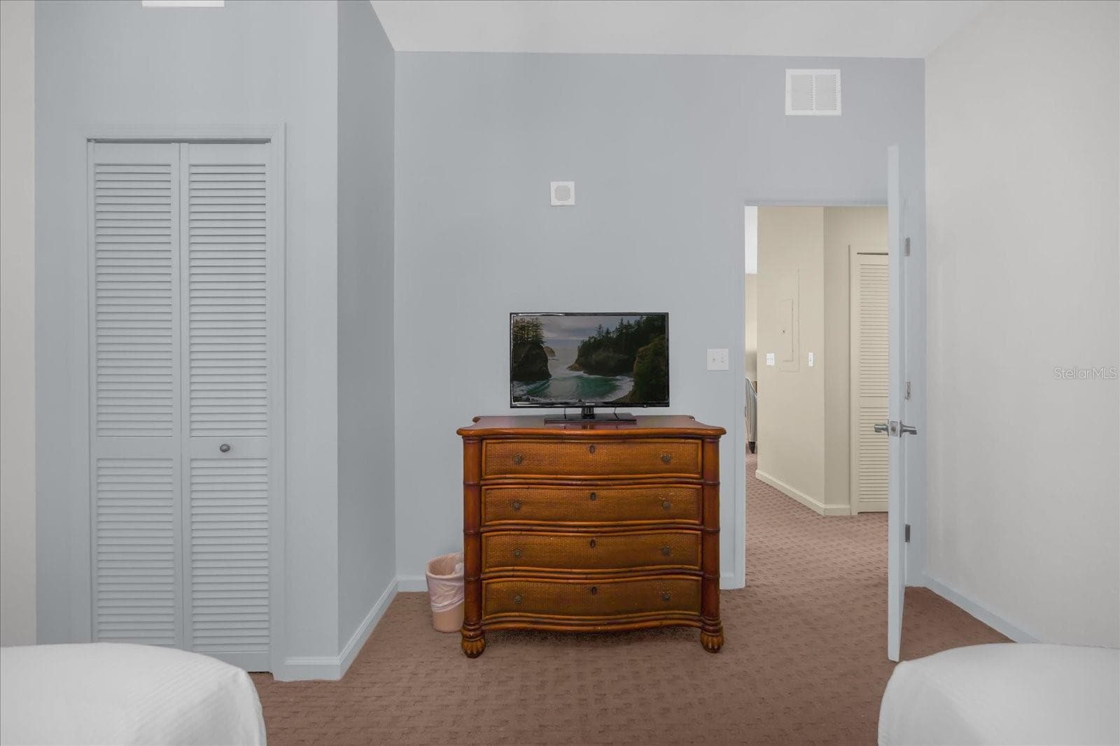 Condo - Hotel at 8101 RESORT VILLAGE DR #31202, ORLANDO, photo 21 of 35