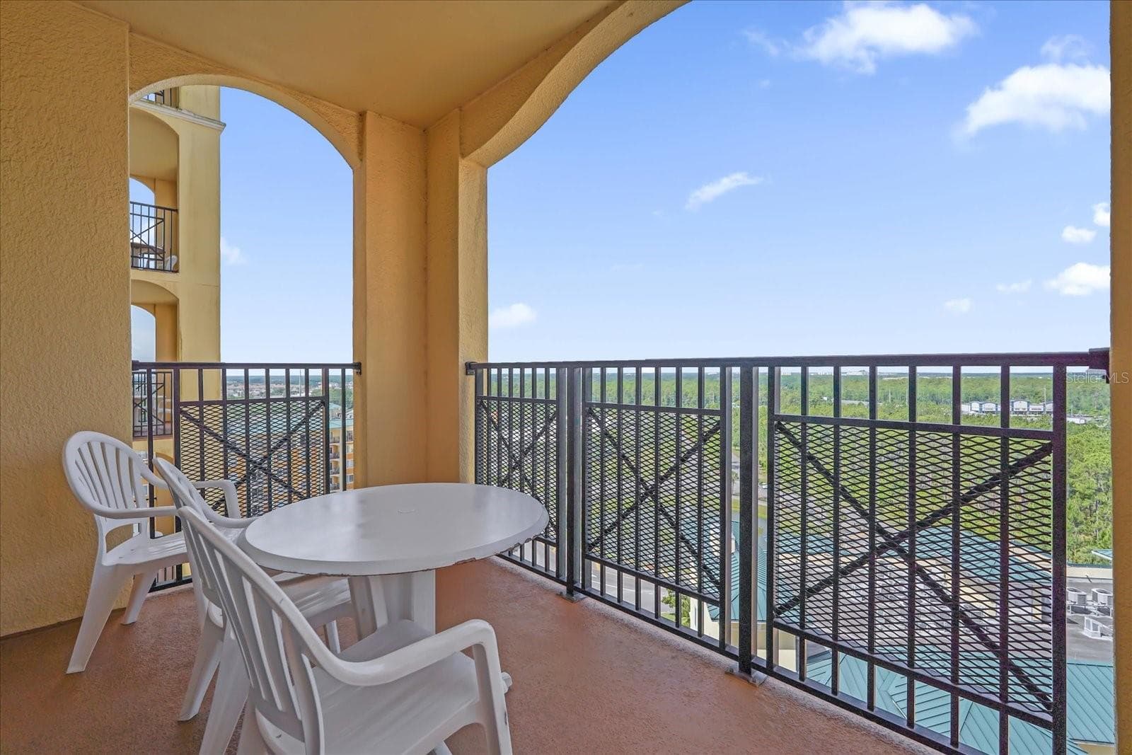 Condo - Hotel at 8101 RESORT VILLAGE DR #31202, ORLANDO, photo 23 of 35