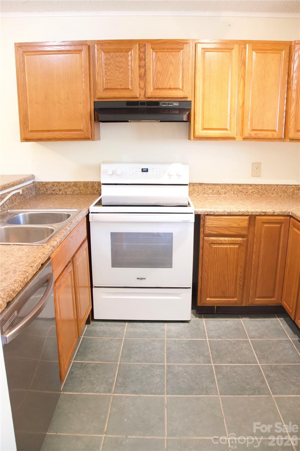 Condominium at Rock Hill, photo 6 of 22
