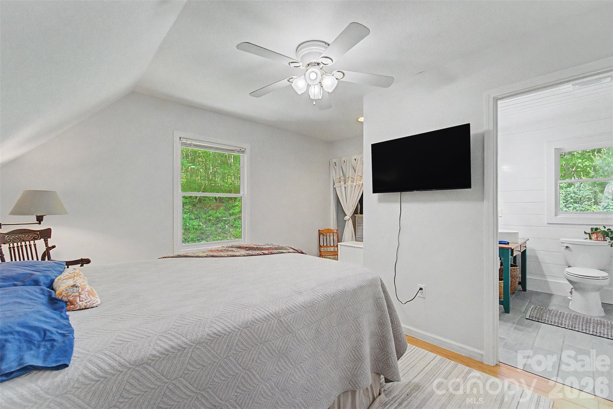 upstairs primary - 110 Wyoming Drive, Sylva