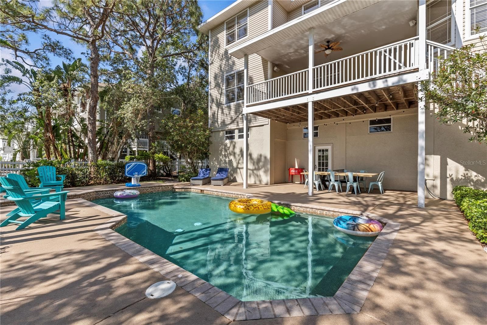 Single Family Residence at 897 POINT SEASIDE DR, CRYSTAL BEACH, photo 4 of 76