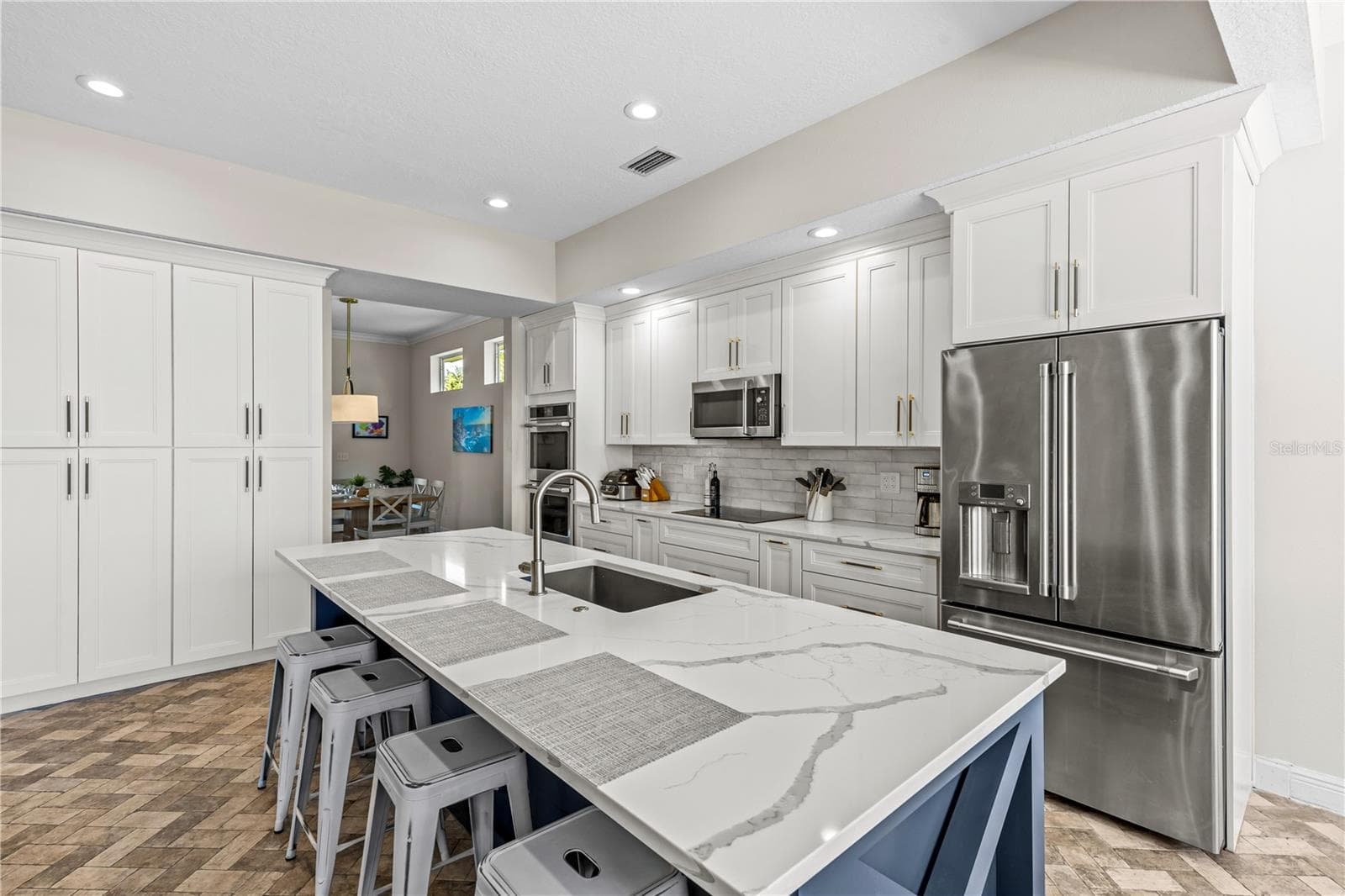 Single Family Residence at 897 POINT SEASIDE DR, CRYSTAL BEACH, photo 22 of 76