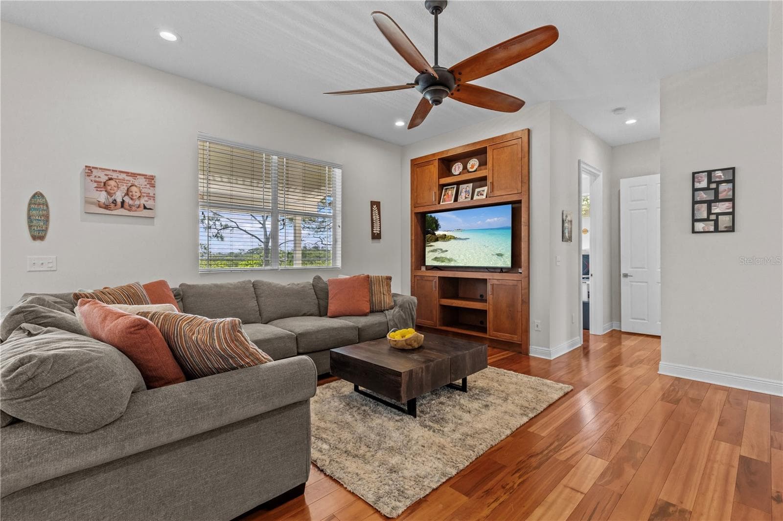 Single Family Residence at 897 POINT SEASIDE DR, CRYSTAL BEACH, photo 29 of 76
