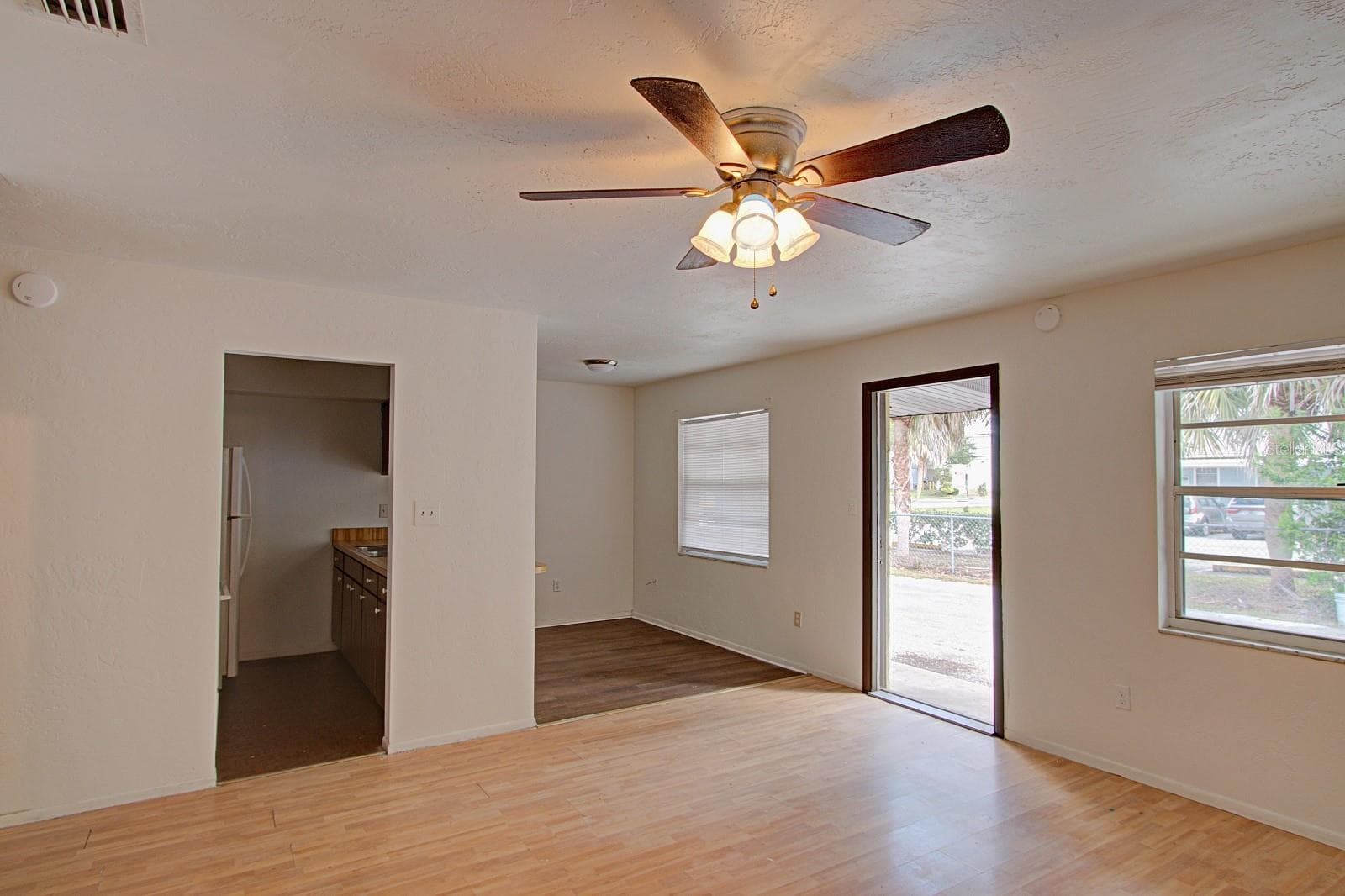 Multi-Family 5+ at 830 N CLAKE ST, DELAND, photo 10 of 31