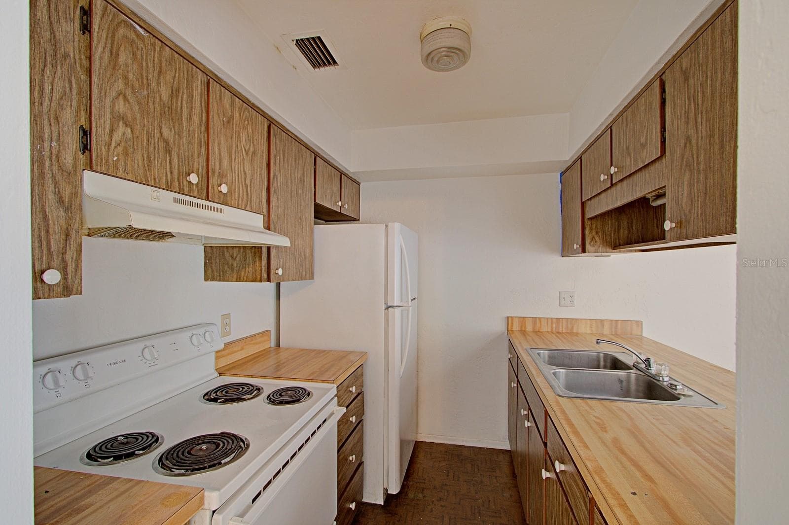 Multi-Family 5+ at 830 N CLAKE ST, DELAND, photo 11 of 31