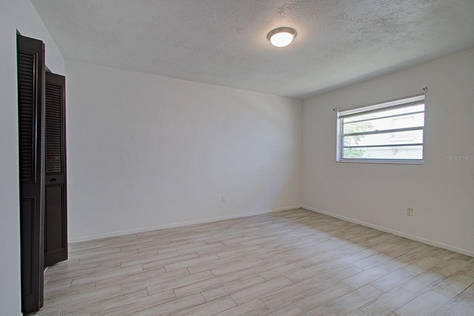 Multi-Family 5+ at 830 N CLAKE ST, DELAND, photo 16 of 31