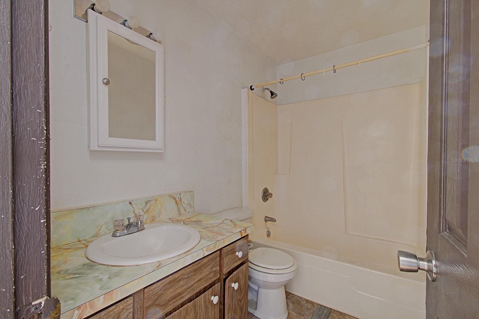 Multi-Family 5+ at 830 N CLAKE ST, DELAND, photo 27 of 31