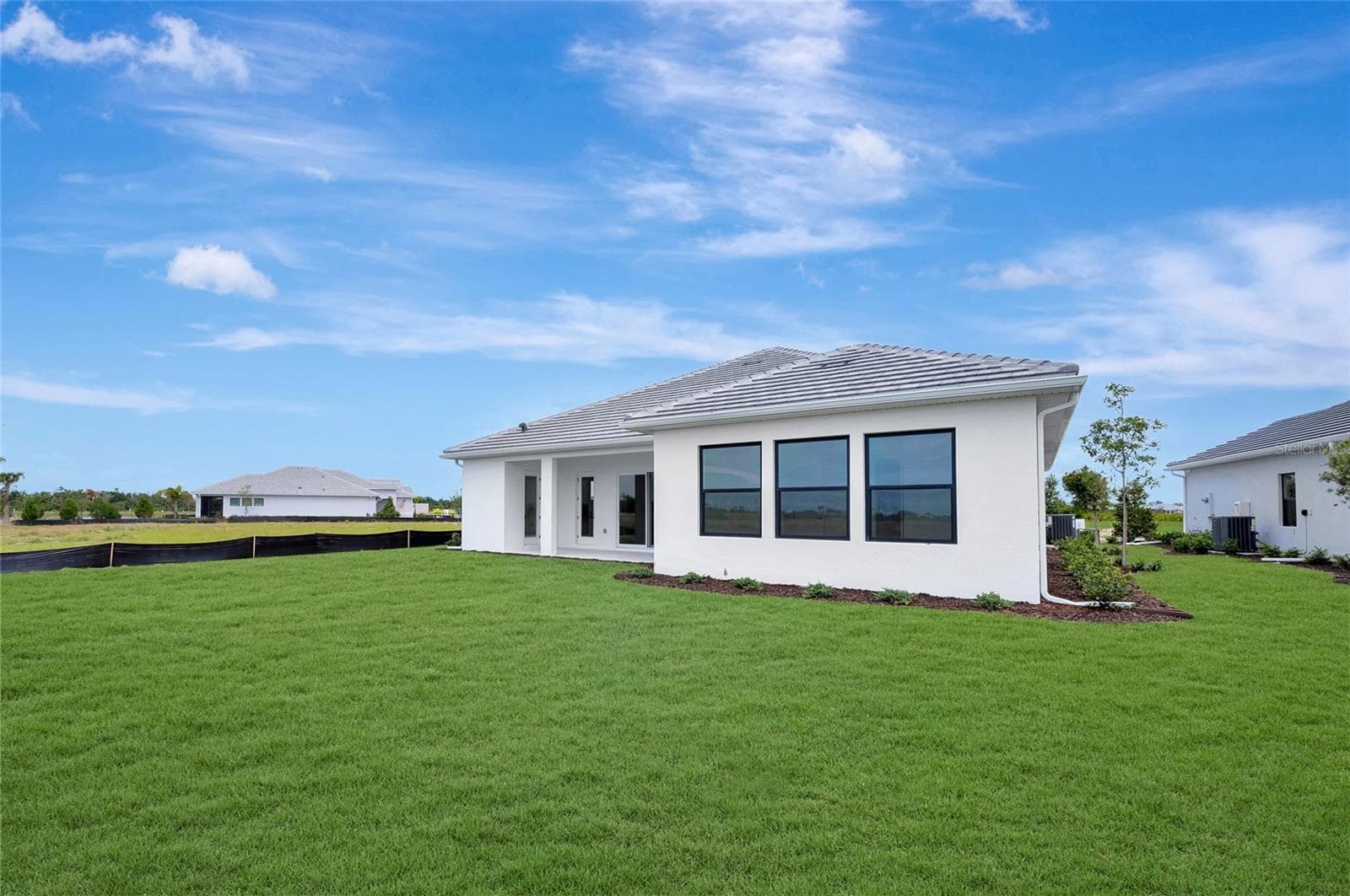 Rear Exterior - 17988 FOXTAIL LOOP, VENICE