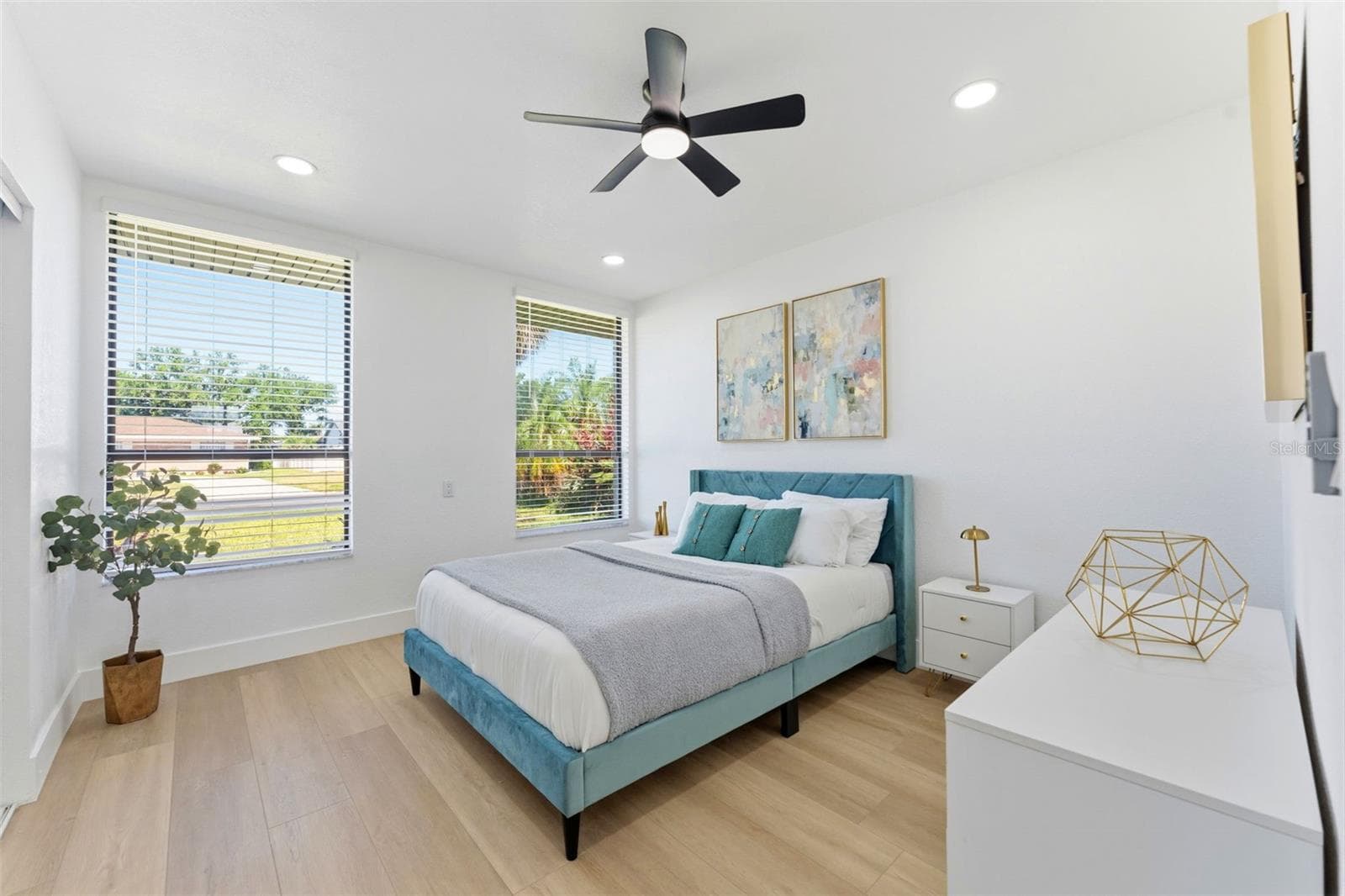 Bed 3 - 3917 E EDEN ROC CIR, TAMPA