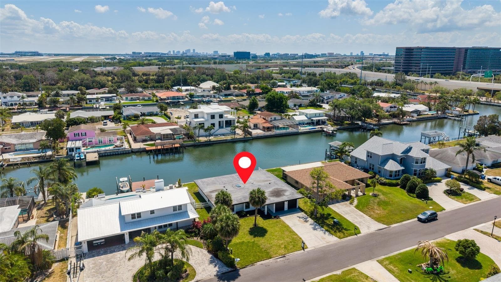 Single Family Residence at 3917 E EDEN ROC CIR, TAMPA, photo 22 of 55