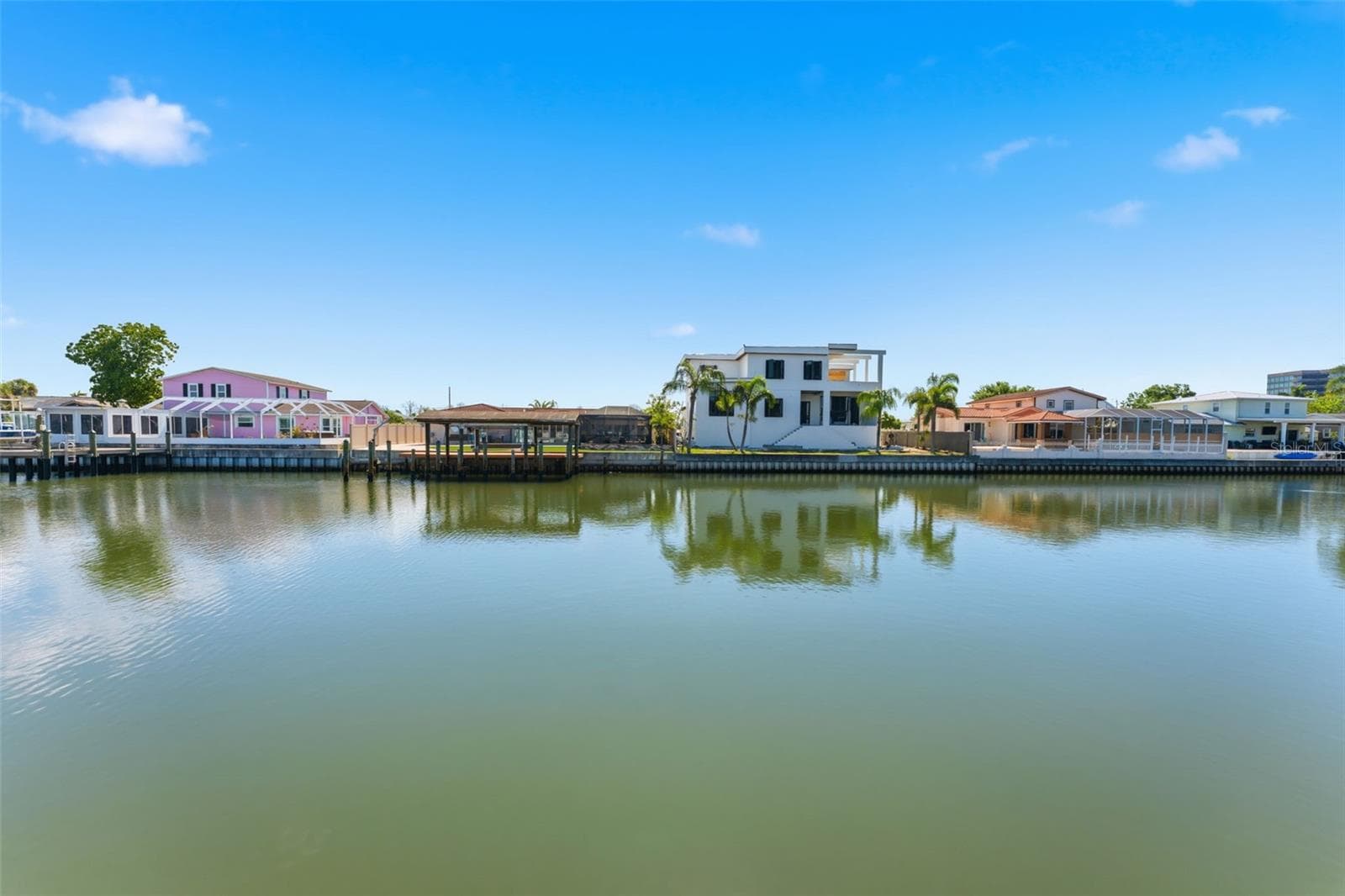 Single Family Residence at 3917 E EDEN ROC CIR, TAMPA, photo 25 of 55