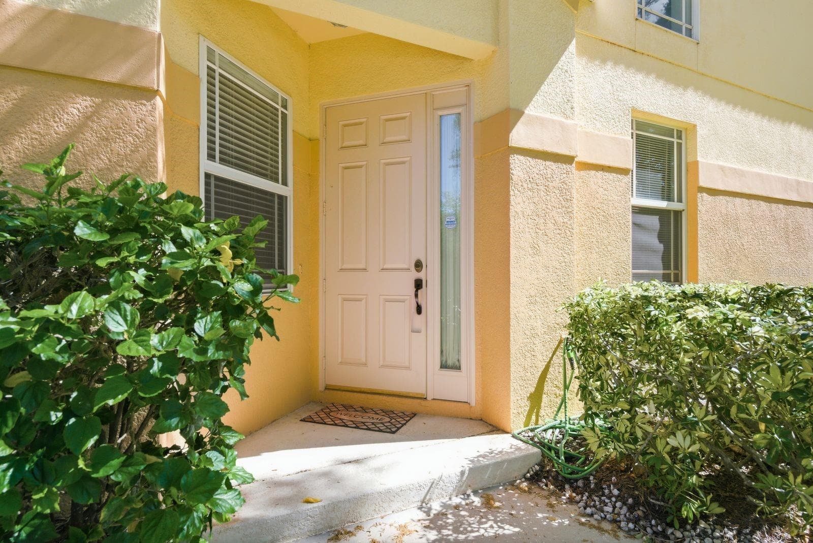 Townhouse at 1405 RIDGE TER, TARPON SPRINGS, photo 2 of 28