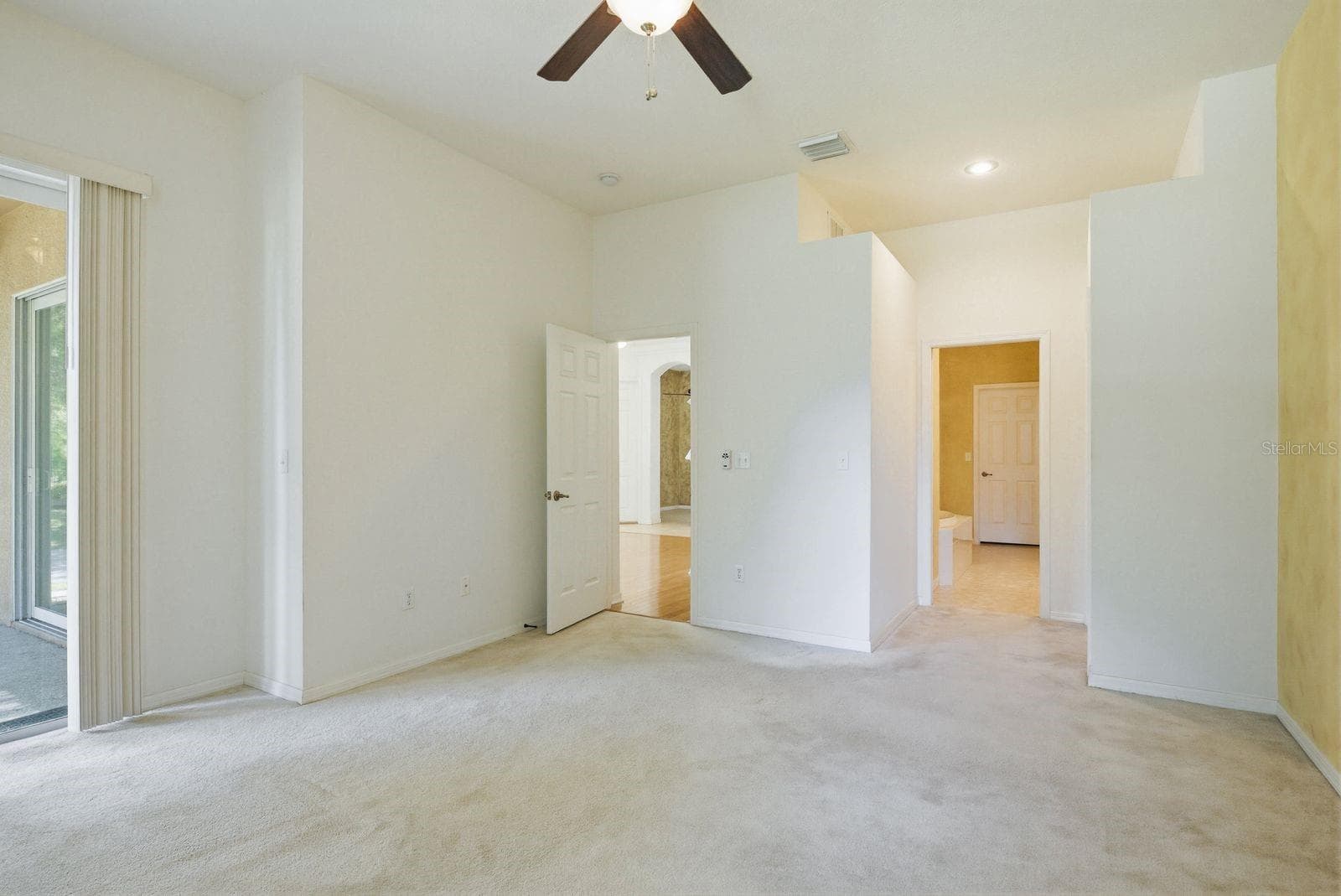 Townhouse at 1405 RIDGE TER, TARPON SPRINGS, photo 16 of 28