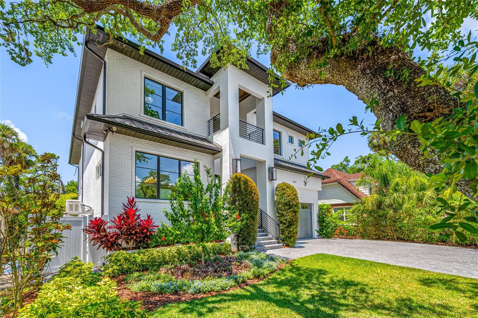 Single Family Residence at 2623 S PARKVIEW ST, TAMPA, photo 2 of 100