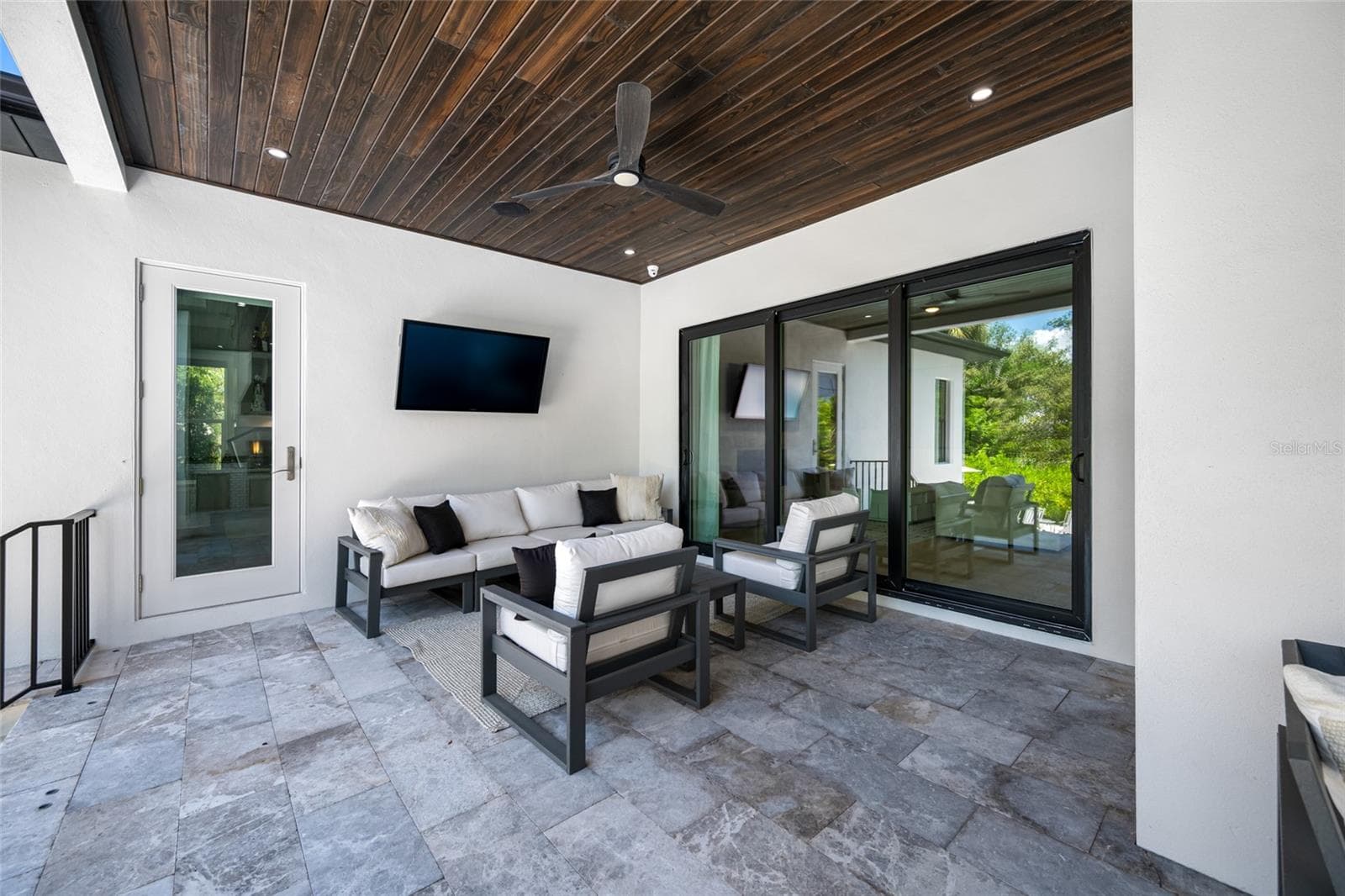 Single Family Residence at 2623 S PARKVIEW ST, TAMPA, photo 92 of 100