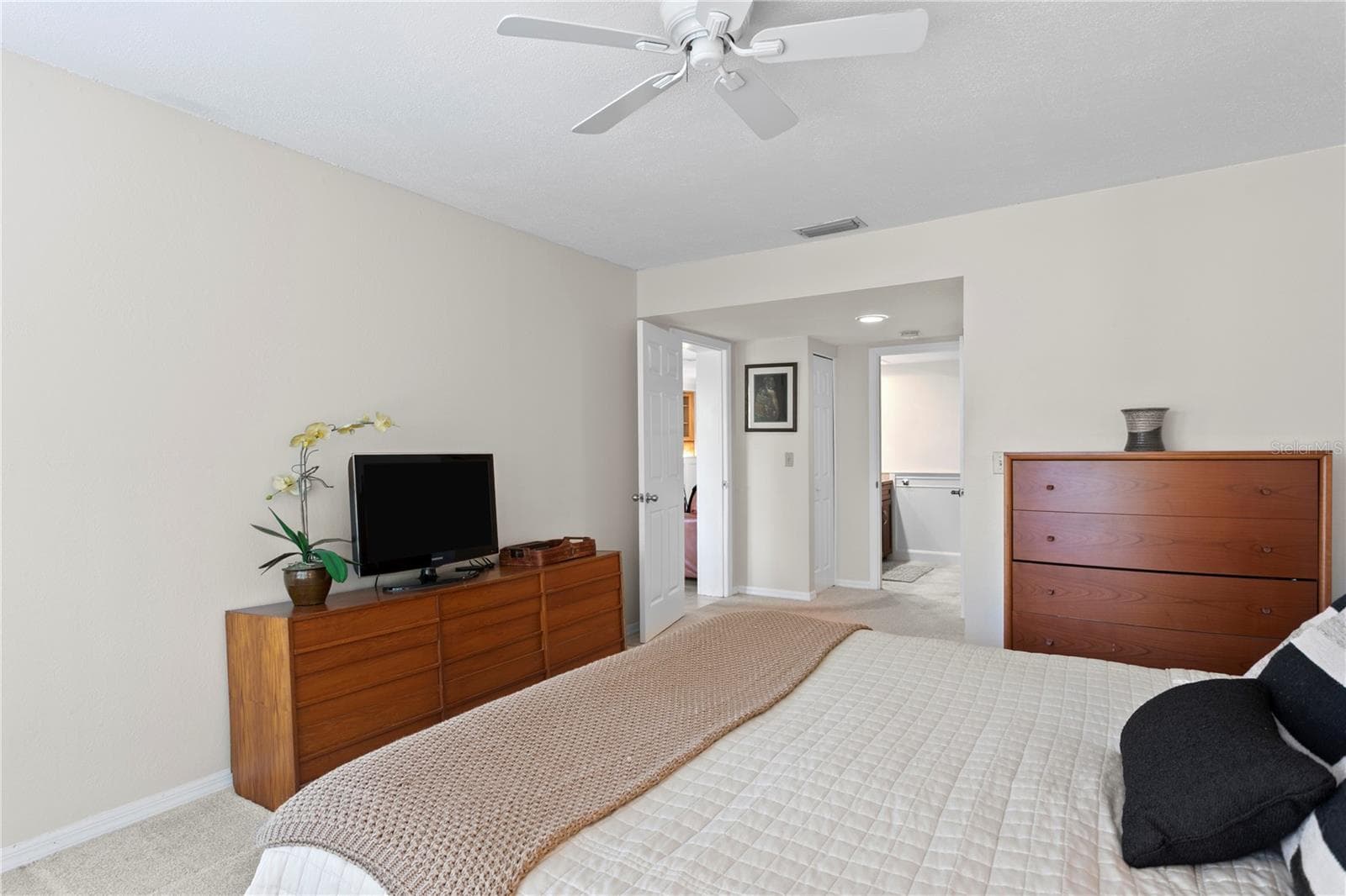 Condominium at 2453 KINGFISHER LN #G202, CLEARWATER, photo 23 of 32