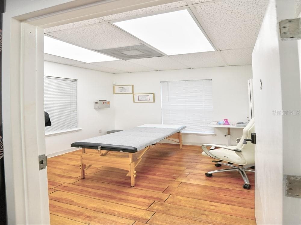 Suite B Treatment room 1 - 631 E OAK RIDGE RD, ORLANDO
