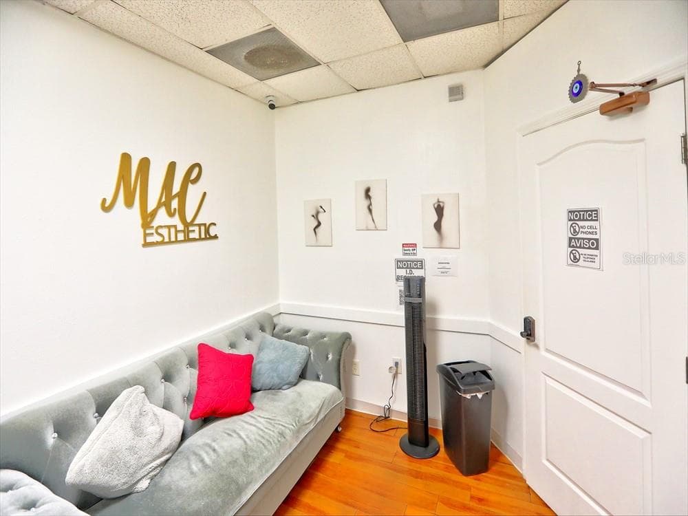 Business at 631 E OAK RIDGE RD, ORLANDO, photo 18 of 19