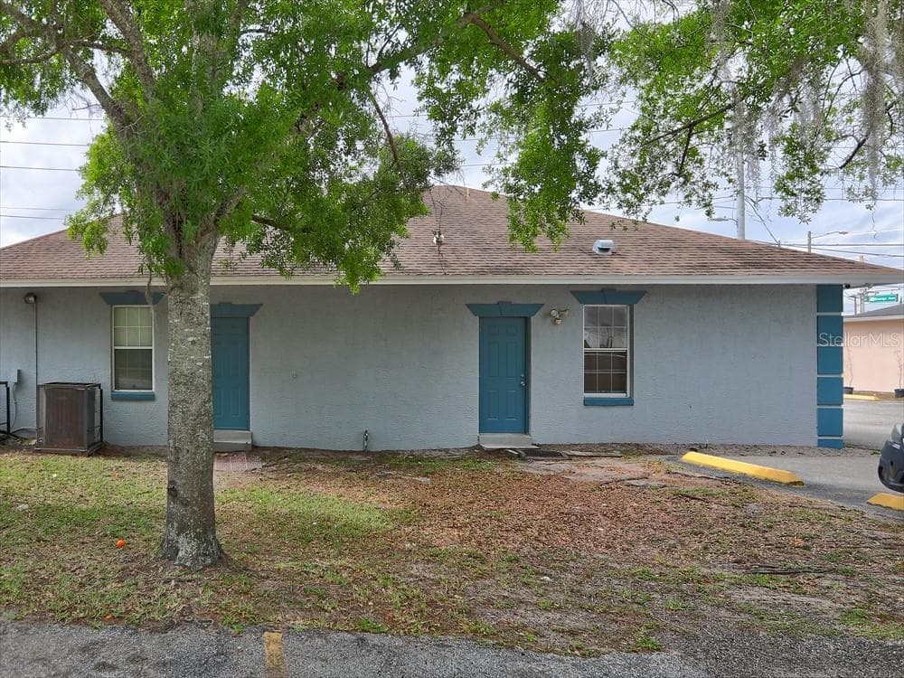 Rear entrance of building - 631 E OAK RIDGE RD, ORLANDO