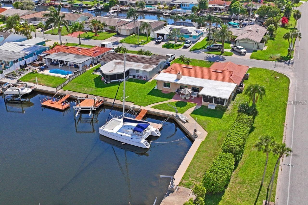 room for your boat - 5016 DORY DR, NEW PORT RICHEY