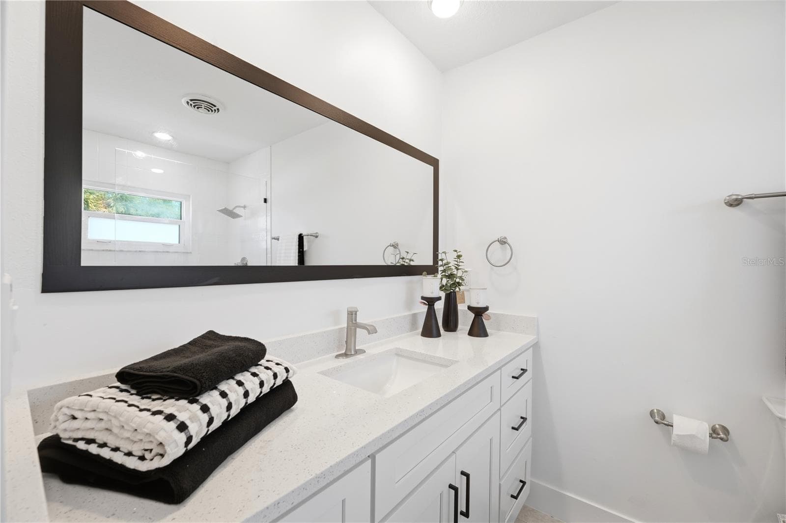 spacious ensuite - 5016 DORY DR, NEW PORT RICHEY
