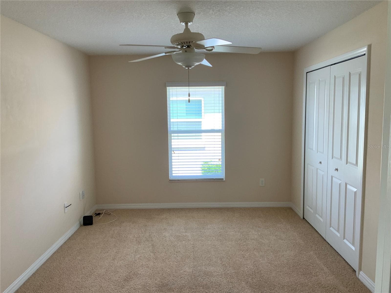 Single Family Residence at 27215 ROANOKE DR, LEESBURG, photo 8 of 15