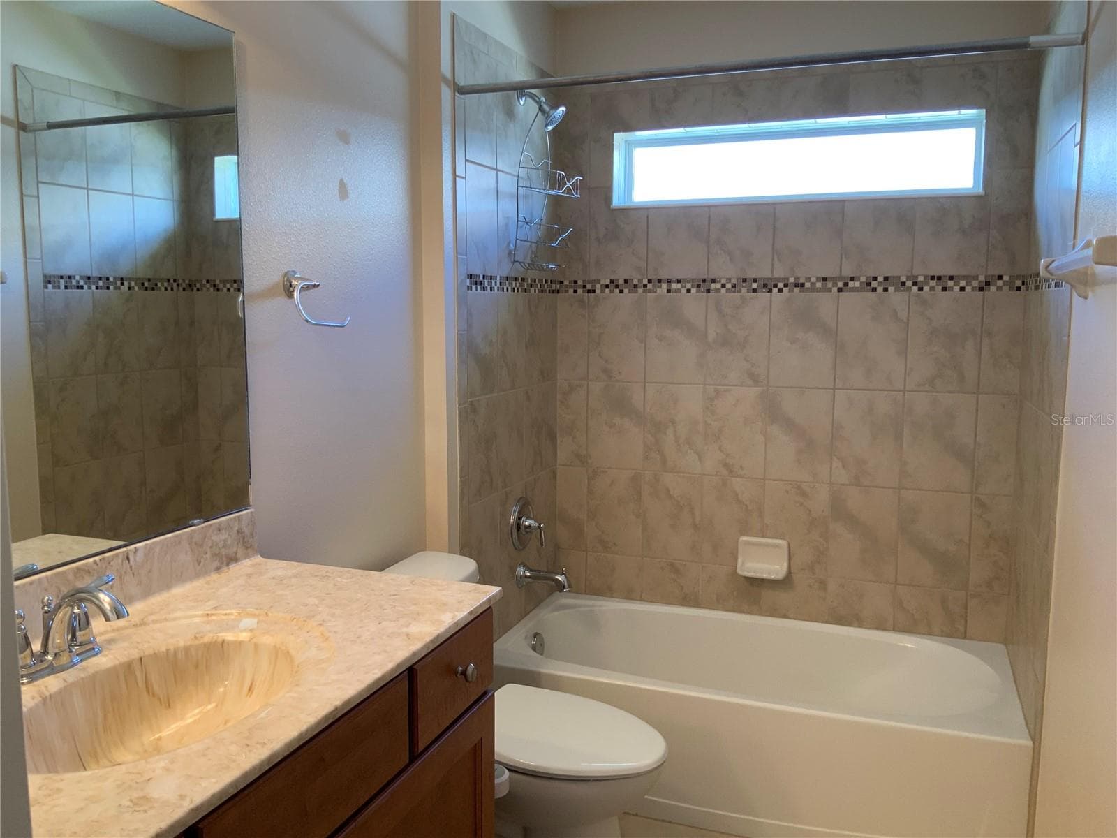 Single Family Residence at 27215 ROANOKE DR, LEESBURG, photo 9 of 15