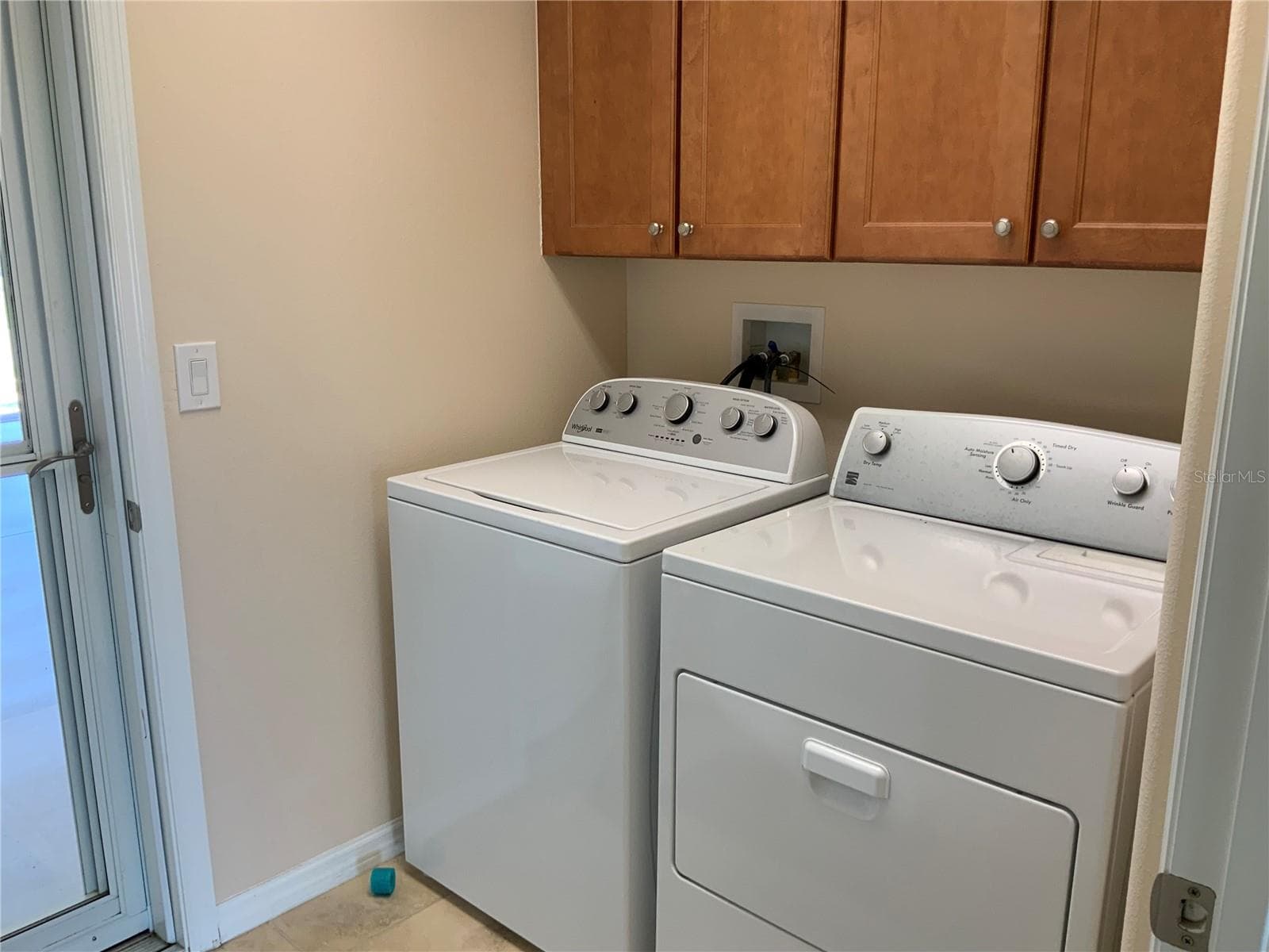 Single Family Residence at 27215 ROANOKE DR, LEESBURG, photo 10 of 15