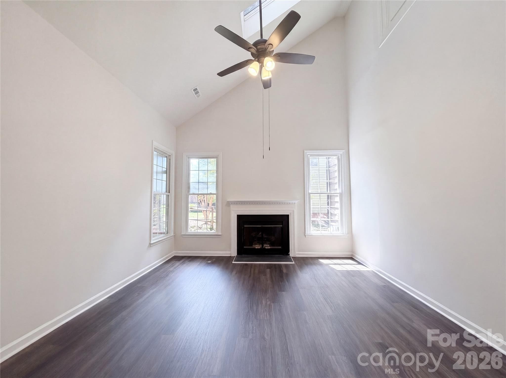 Single Family Residence at 17206 Shadow Bark Drive, Cornelius, photo 4 of 20