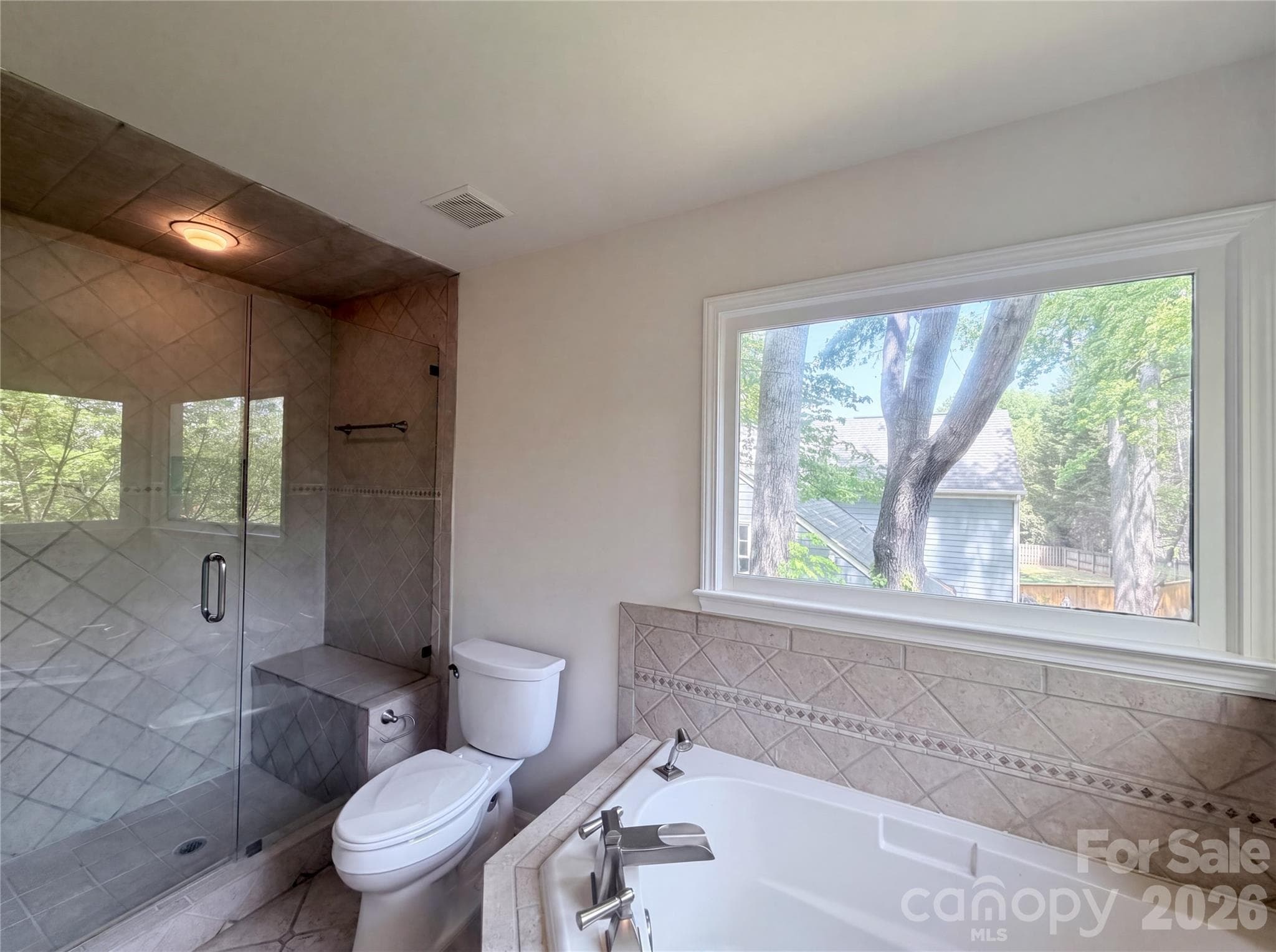 Single Family Residence at 17206 Shadow Bark Drive, Cornelius, photo 14 of 20