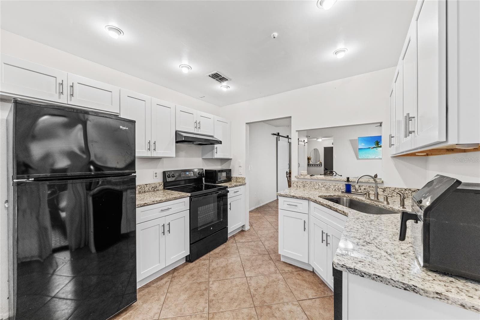Single Family Residence at 335 KIRKCALDY DR, WINTER SPRINGS, photo 10 of 50